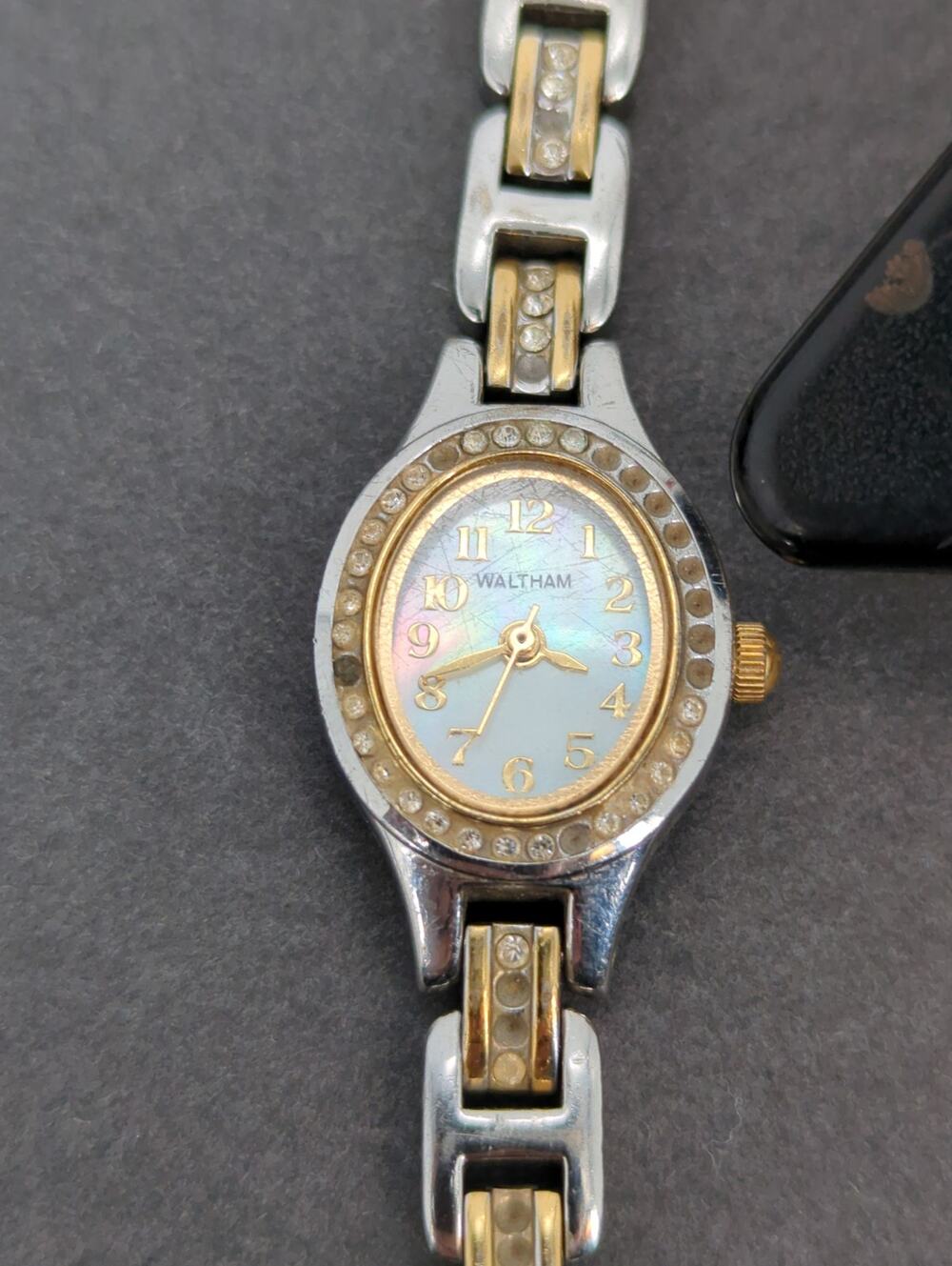 Vintage Fashion Waltham Watch NON WORKING PARTs ONLY CRAFTS